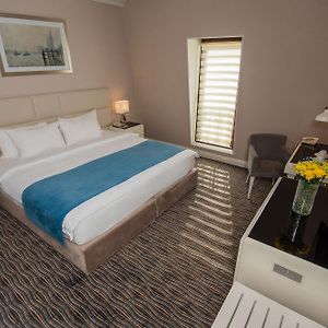 Classic Twin Room